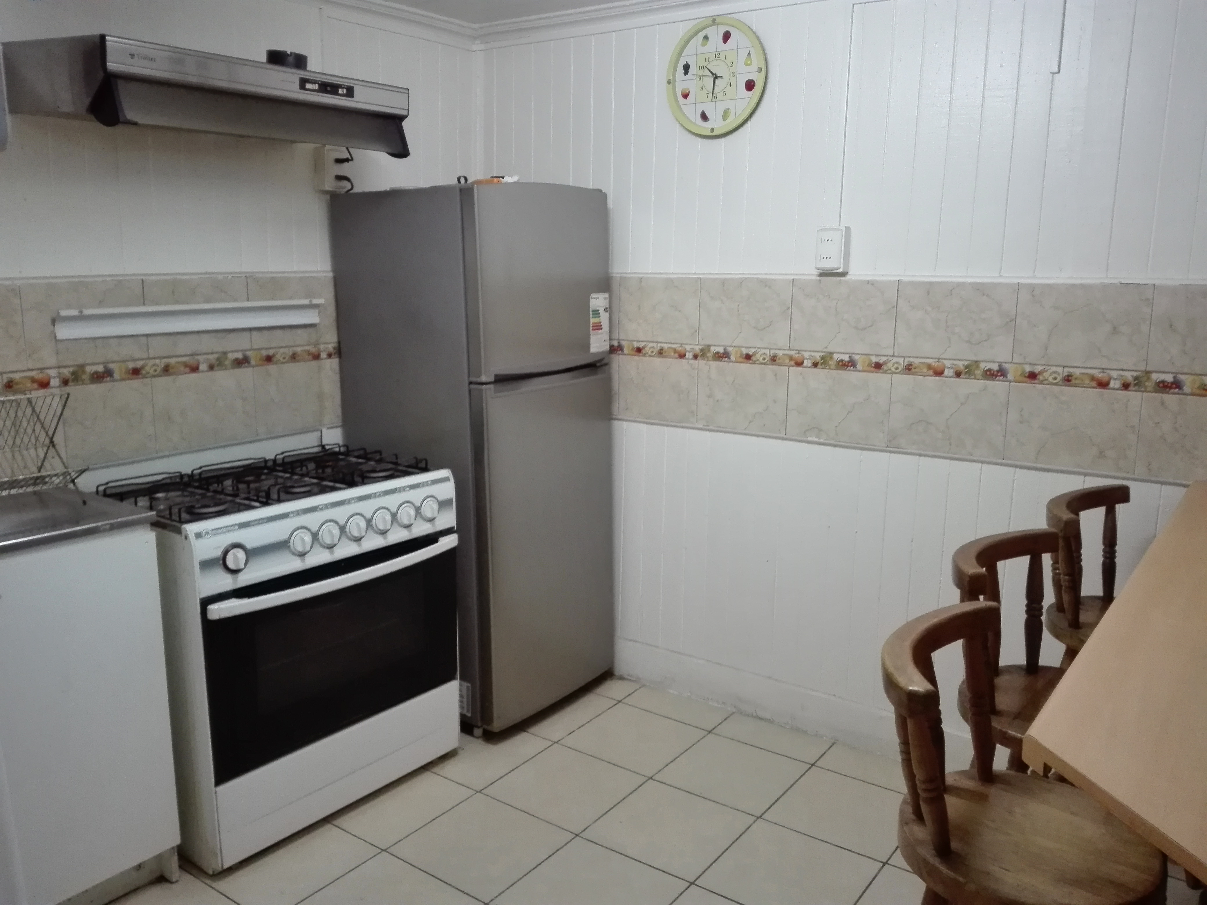 cocina compartida Pensión el Refugio Concepción cocina-compartida-Pensión-el-Refugio-Concepción